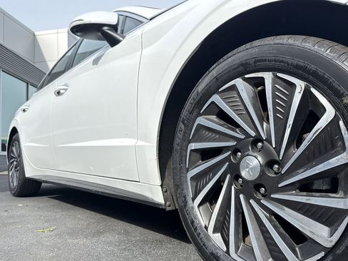 Used 2023 Hyundai Sonata Limited w/ Cargo Package image 9