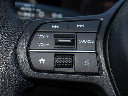 Certified 2024 Honda HR-V LX image 26