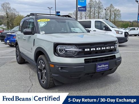 Used 2023 Ford Bronco Sport Outer Banks w/ Tech Package AWD/4WD image 2