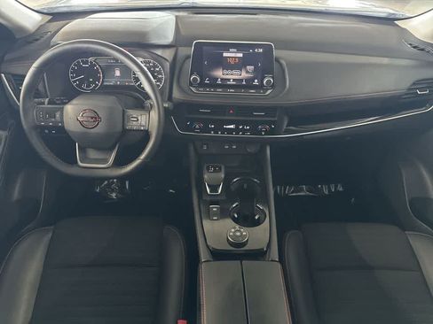 Used 2025 Nissan Rogue SV AWD/4WD image 23