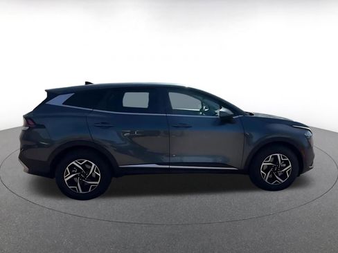 Used 2025 Kia Sportage LX FWD image 16