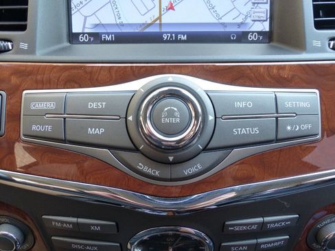 Used 2017 INFINITI QX80 Base AWD 4dr SUV w/ Deluxe Technology Package image 70