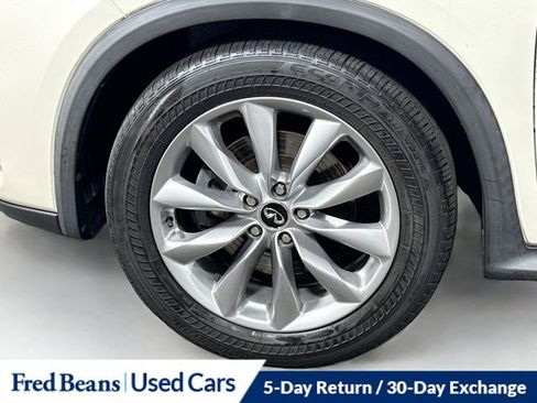 Used 2019 INFINITI QX50 Luxe w/ Navigation Package AWD/4WD image 34