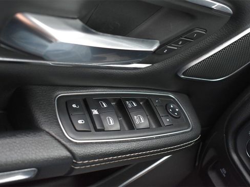 Used 2019 RAM 1500 Laramie image 25