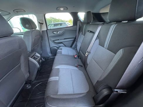 Used 2024 Chevrolet Blazer LT w/ Convenience Package FWD image 19