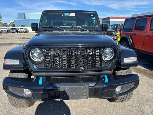 Used 2024 Jeep Wrangler High Altitude AWD/4WD image 2
