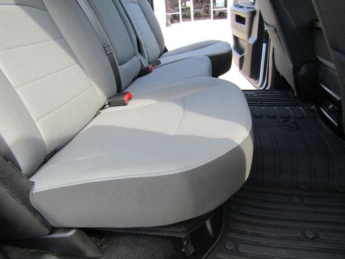 Used 2023 RAM 1500 Classic SLT w/ Protection Group AWD/4WD image 17