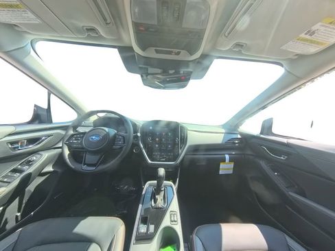 New 2025 Subaru Crosstrek 2.5i Limited w/ Crosstrek Mirror Package image 24