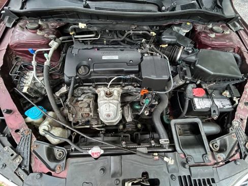 Used 2017 Honda Accord LX image 34