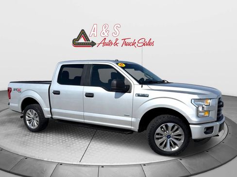 Used 2017 Ford F150 XL w/ Equipment Group 101A Mid image 1