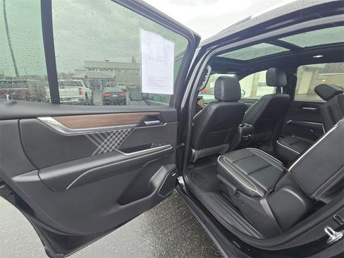 Used 2025 GMC Acadia Denali w/ LPO, Floor Liner Package image 12