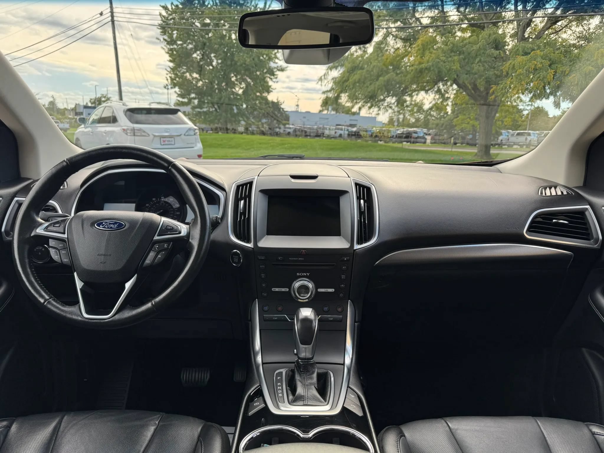 Used 2017 Ford Edge Titanium w/ Equipment Group 302A AWD/4WD image 15