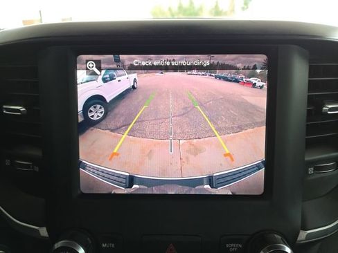 Used 2019 RAM 1500 Big Horn image 16