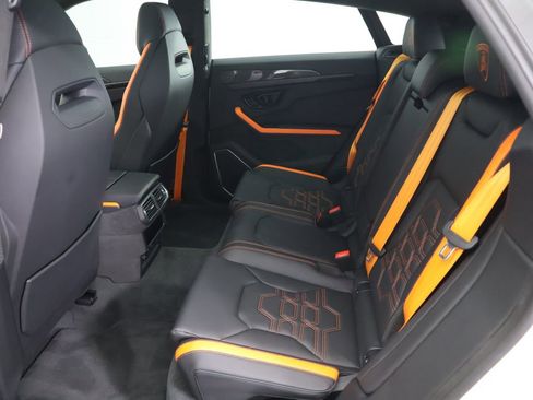 Used 2025 Lamborghini Urus SE image 22