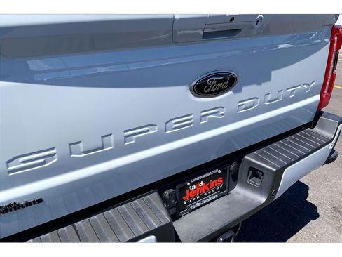 Used 2025 Ford F350 XLT w/ Black Appearance Package AWD/4WD image 9