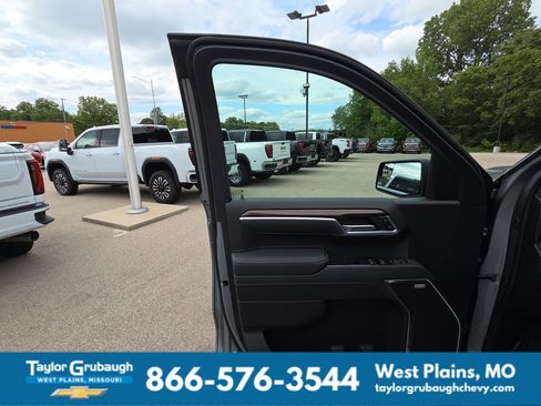 New 2026 Chevrolet Silverado 1500 RST w/ Convenience Package II AWD/4WD image 13