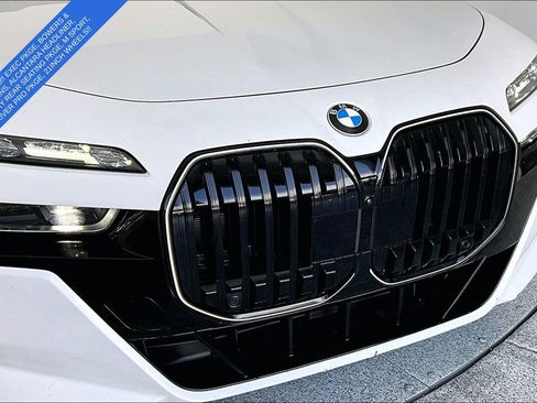 Used 2025 BMW 760i xDrive AWD/4WD image 38