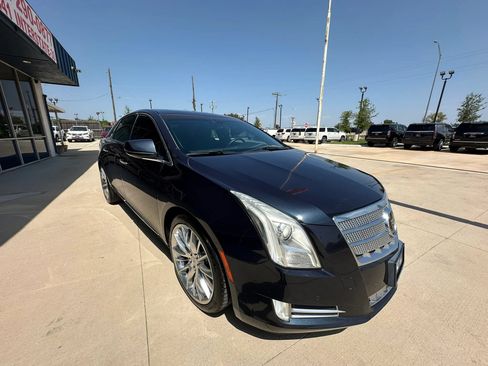 Used 2013 Cadillac XTS Platinum w/ Driver Assist Package FWD image 7
