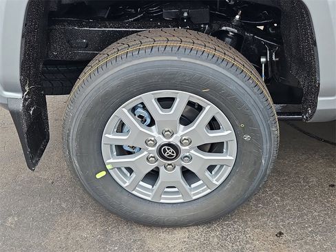 New 2026 Toyota Tacoma SR5 image 5