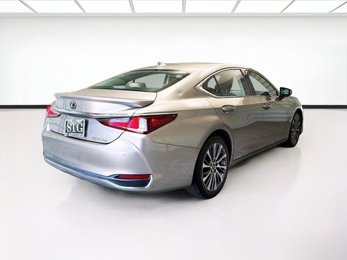 Used 2020 Lexus ES 300h w/ Premium Package FWD image 4