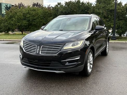 Used 2016 Lincoln MKC Select w/ Select Plus Package AWD/4WD image 4