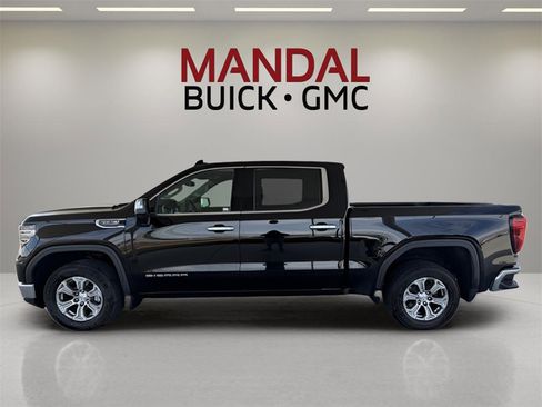 Used 2025 GMC Sierra 1500 SLT image 8