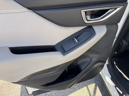Used 2019 Subaru Forester Premium image 7