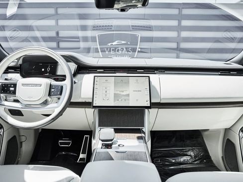 Used 2024 Land Rover Range Rover Long Wheelbase Autobiography AWD/4WD image 55