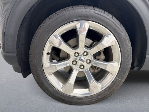 Used 2020 Ford Explorer Platinum w/ Premium Technology Package AWD/4WD image 21