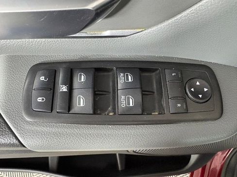 Used 2019 RAM 1500 Big Horn AWD/4WD image 17