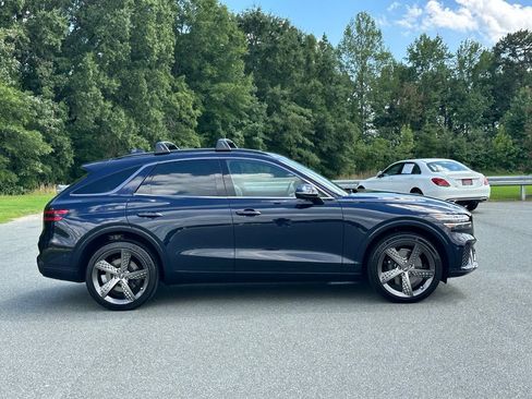 Used 2023 Genesis GV70 2.5T w/ Sport Prestige Package AWD/4WD image 10