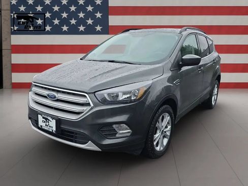 Used 2018 Ford Escape SE AWD/4WD image 1