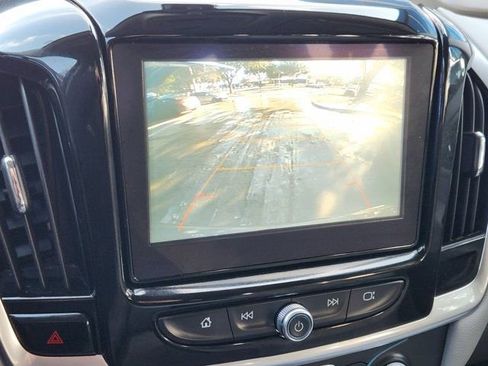 Used 2019 Chevrolet Traverse LT image 6