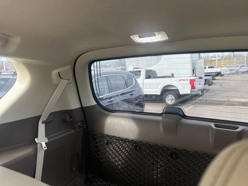 Used 2019 Lexus GX 460 image 43