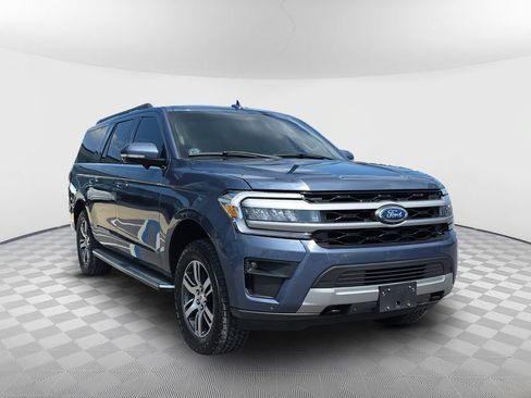Used 2022 Ford Expedition Max XLT AWD/4WD image 2