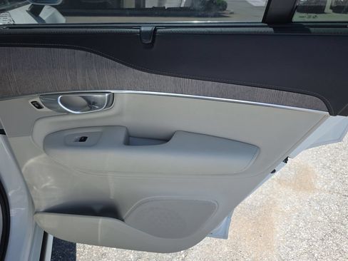 Certified 2024 Volvo XC90 B6 Ultimate AWD/4WD image 14