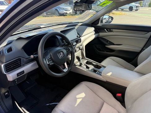 Used 2019 Honda Accord LX image 11
