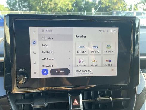 Used 2024 Toyota Corolla LE FWD image 35