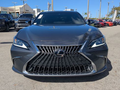 Used 2023 Lexus ES 350 w/ Premium Package image 3