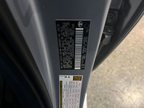 Used 2025 Toyota Prius LE image 29