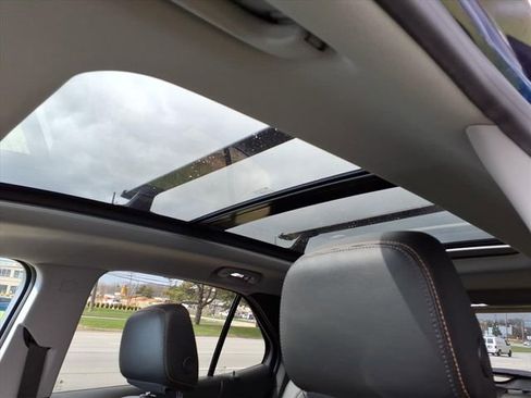 Used 2019 Chevrolet Equinox Premier image 19