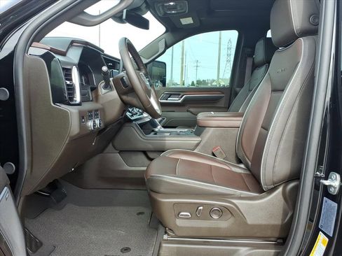 Used 2025 GMC Sierra 2500 Denali image 16