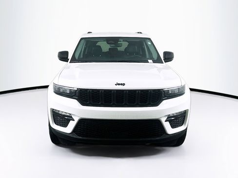 Used 2023 Jeep Grand Cherokee Limited w/ Black Appearance Package RWD image 2