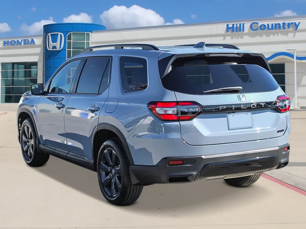 New 2026 Honda Pilot Sport image 2