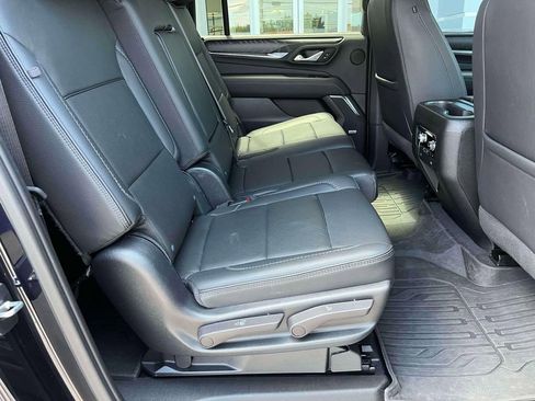 Used 2023 GMC Yukon XL Denali AWD/4WD image 21