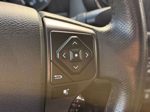 Used 2019 Toyota Tacoma TRD Off-Road image 27