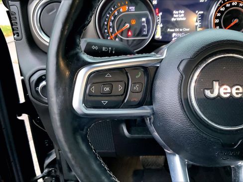 Used 2021 Jeep Wrangler Unlimited Sahara w/ LED Lighting Group image 21