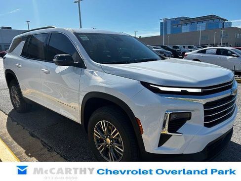 New 2026 Chevrolet Traverse LT w/ LPO, Floor Liner Package AWD/4WD image 6
