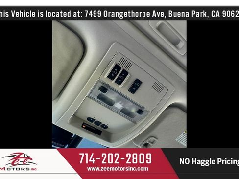 Used 2011 GMC Yukon XL Denali AWD/4WD image 34