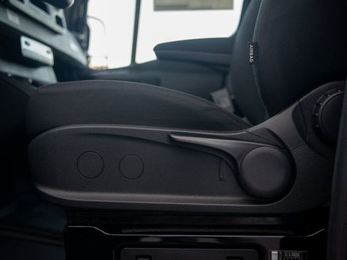 New 2025 Mercedes-Benz Sprinter 2500 image 34